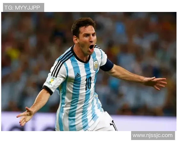 回顾历史老足球明星都有哪些值得铭记的传奇人物和他们的辉煌成就 回顾历史老足球明星都有哪些值得铭记的传奇人物和他们的辉煌成就