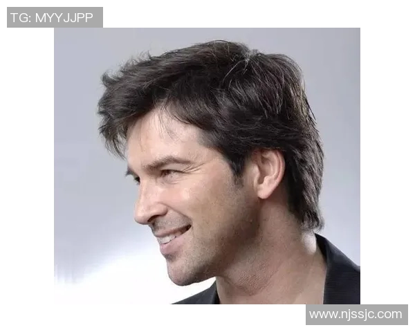 型男发型大揭秘足球明星的时尚造型与发型灵感分享 型男发型大揭秘足球明星的时尚造型与发型灵感分享