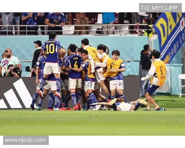 广州篮球队技术争议引发热议球迷与专家各执己见探讨战术与规则 广州篮球队技术争议引发热议球迷与专家各执己见探讨战术与规则