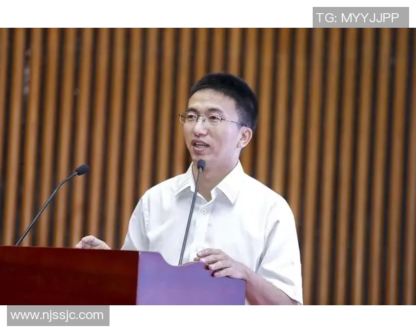 成都篮球队在联合会杯中的耐力表现分析与精彩瞬间回顾