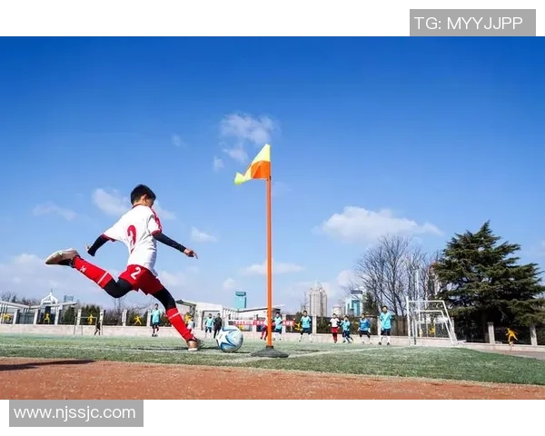 杜柏足球：探索足球的魅力与激情，助力青少年成长与发展